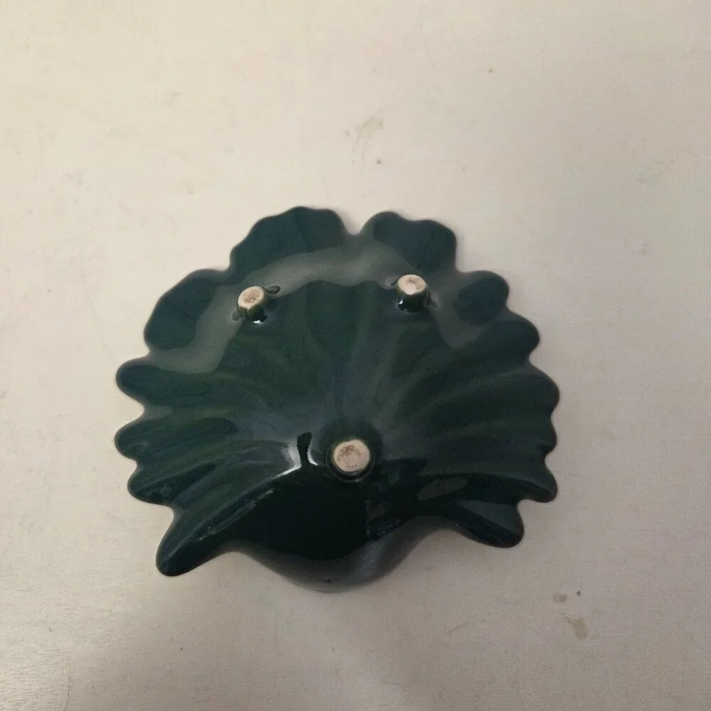 Vintage Unbranded Dark Green Gold Scalloped Edge Footed Trinket Soap Dish